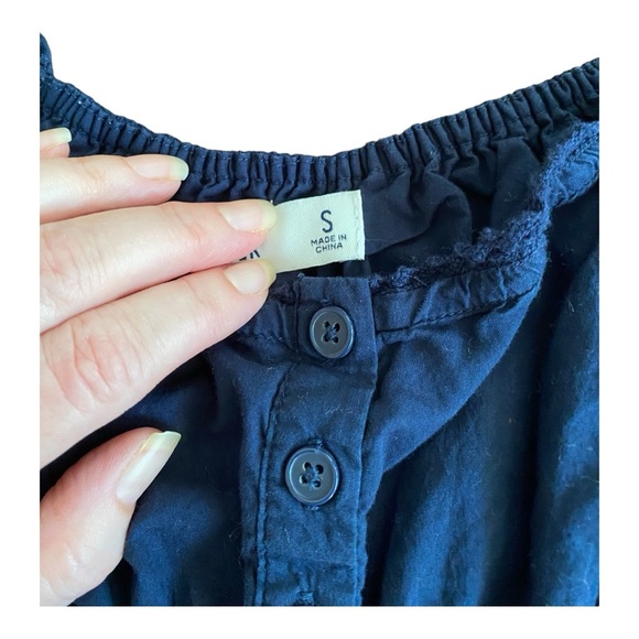 Super cute Hollister short sleeve teen top sz S. EUC - Picture 4 of 5